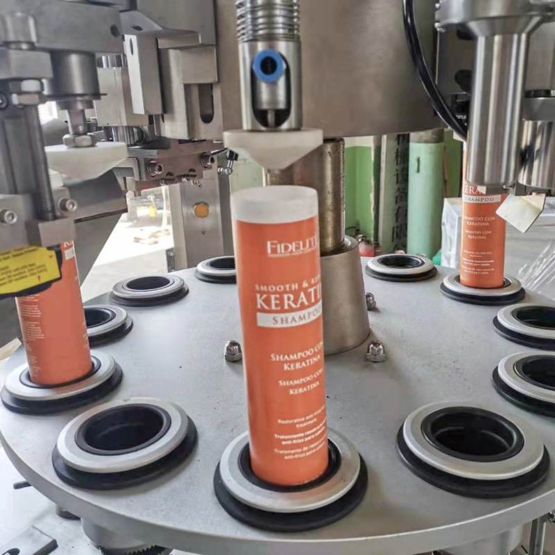 Producător de mașini de ambalat tuburi cremă