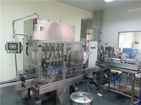 Mașină automată de umplere cu ulei cu motor cu 6 capete